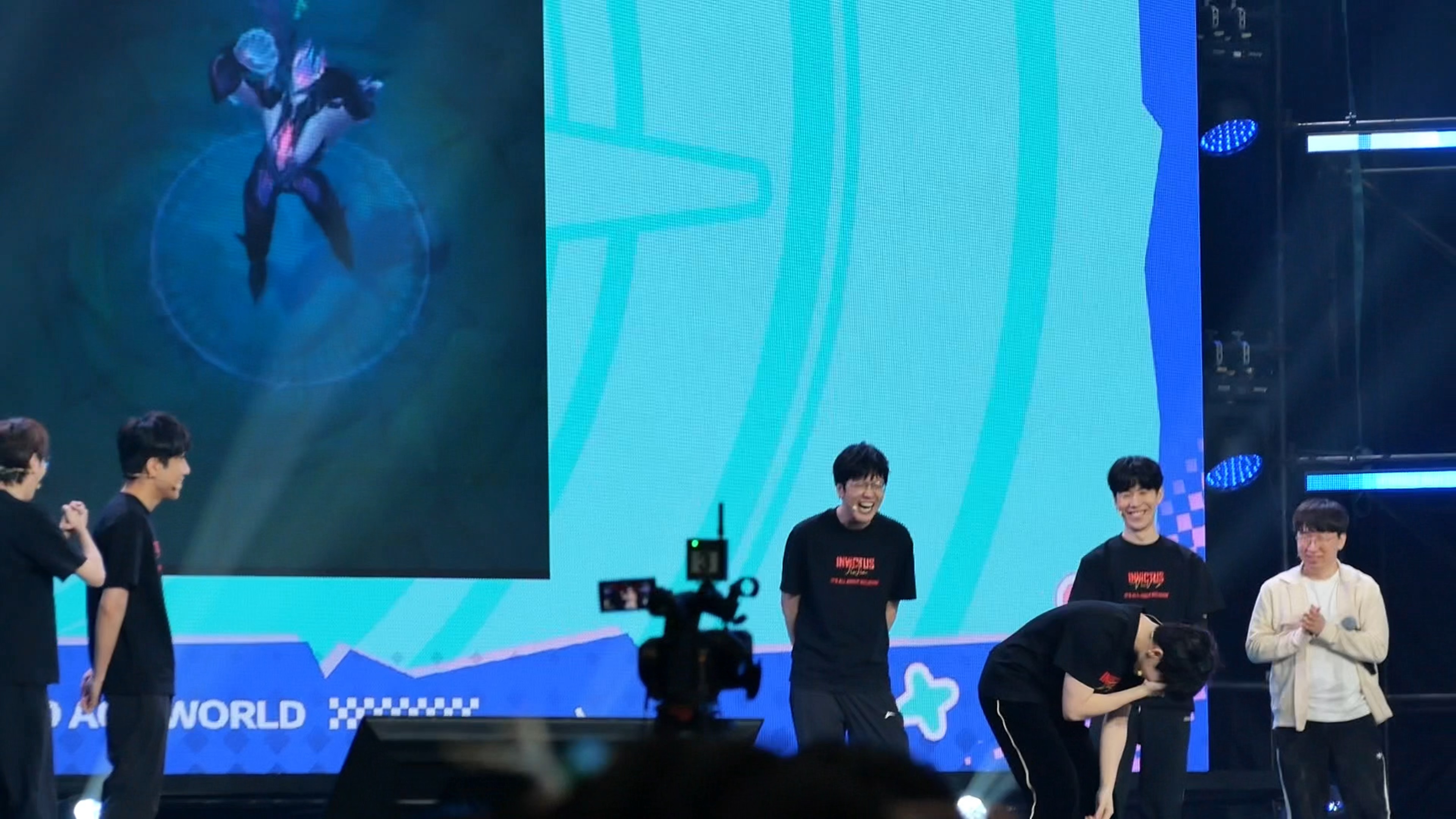 Rookie迎来五赛季出色发挥，独行侠观众热烈欢呼！